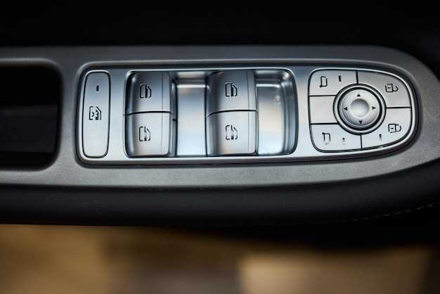 Где находится фазорегулятор на Ford Focus 2 1.8