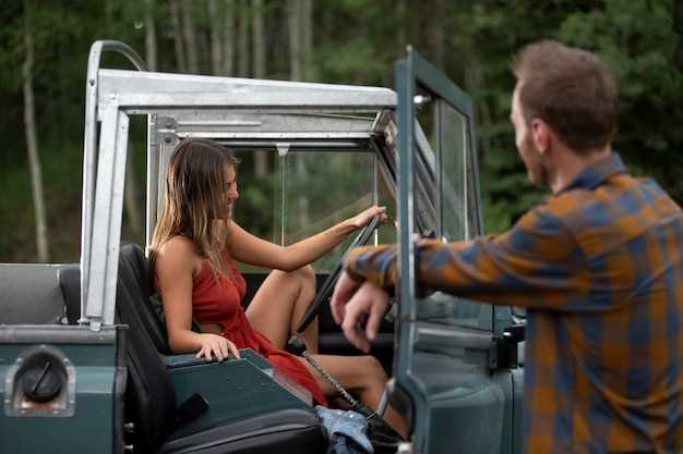 Ослабление креплений для подъема капота