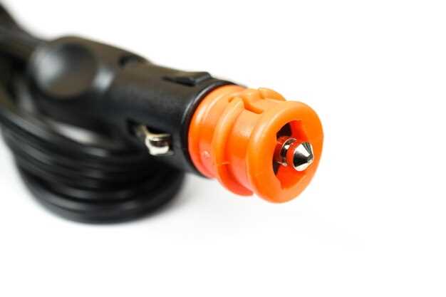 Подключение проводов к прикуривателю