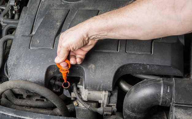 Подготовка автомобиля: отключение аккумулятора и создание условий для работы