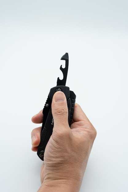 Роль тросика в системе замка